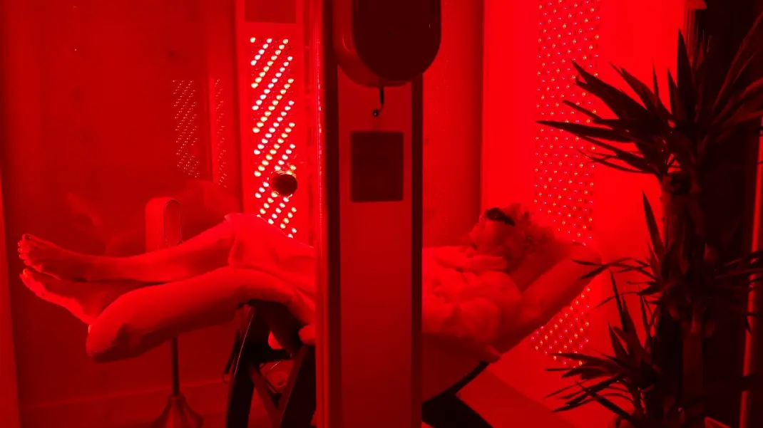 Supportive red and near-infrared light environment at NeuCognition Centers